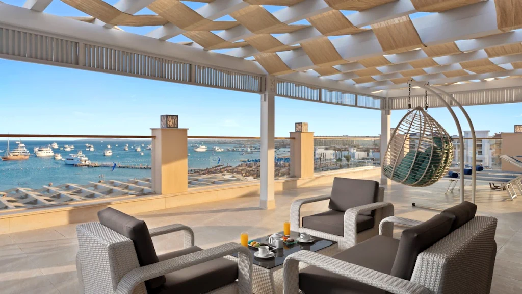 الفندق الباتروس وايت بيتش ريزورت - الغردقة